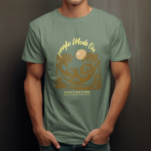 Load image into Gallery viewer, Junglo tee maglietta Beach mode on Dusty green
